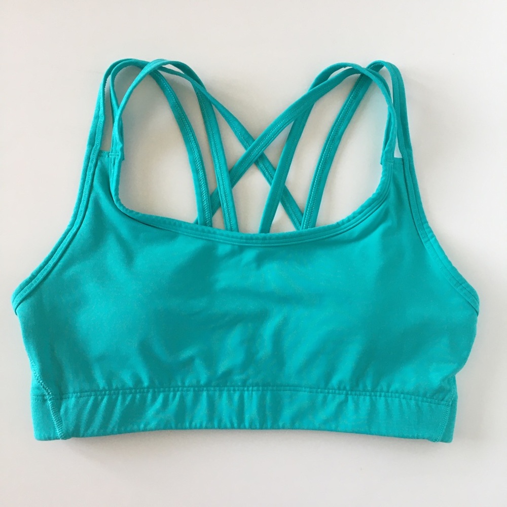 GapFit Strappy Sports Bra